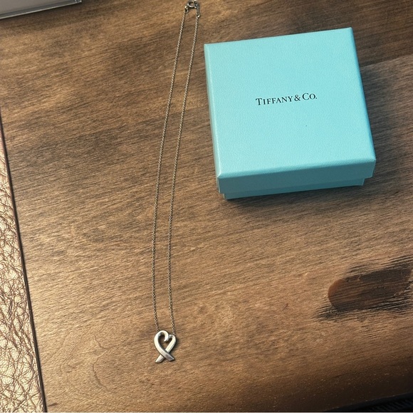 Tiffany & Co Sterling Silver Paloma Picasso Loving Heart Pendant Necklace 16" - Picture 4 of 11